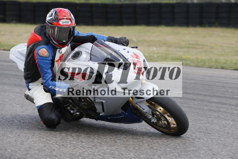 /Archiv-2025/05 14.04.2025 Plüss Moto Sport ADR/Freies Fahren/954